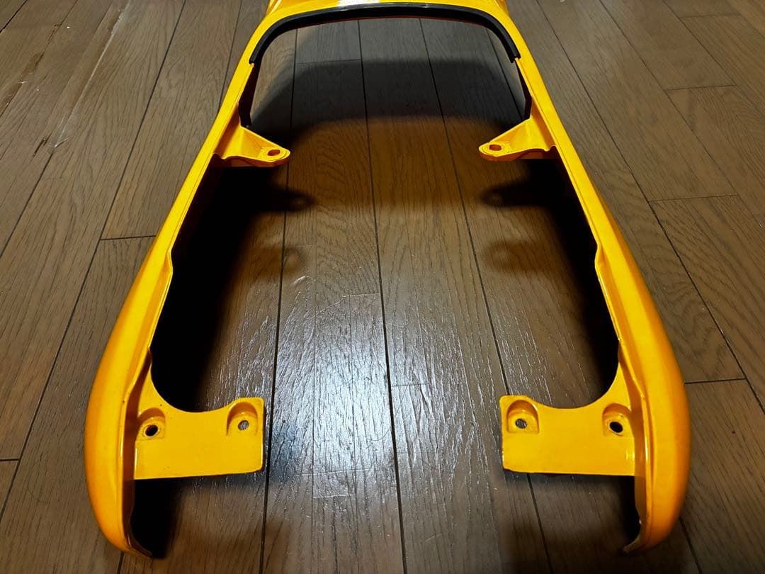 美品　CB400SF NC31純正テールカウル　パールシャイニングイエロー