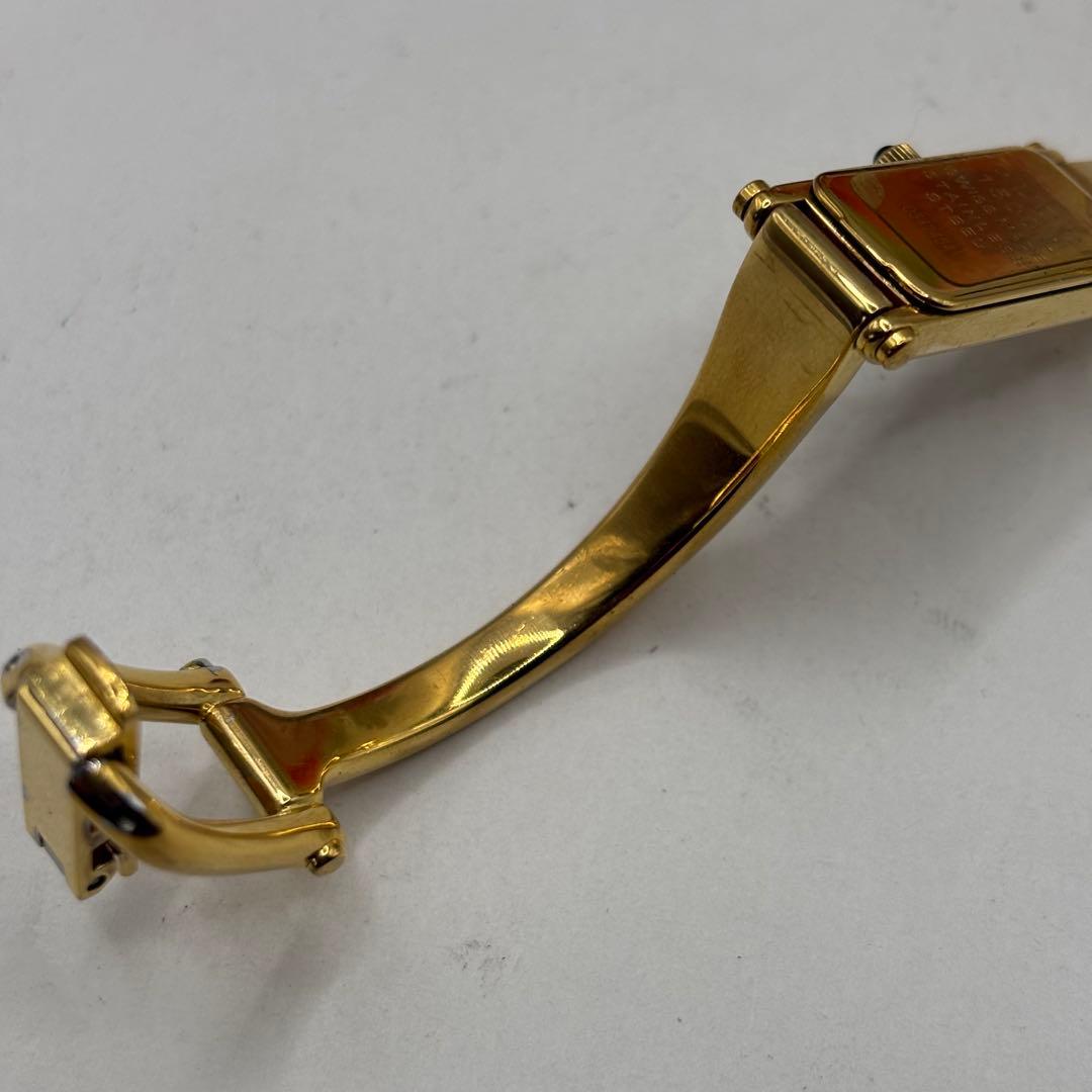 稼働品☆　GUCCIグッチ　１５００L　ゴールドカラー　バングルウォッチ