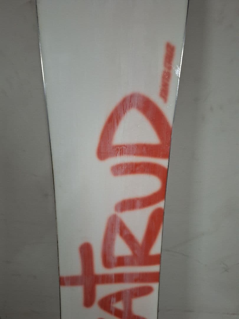 サンタクルーズ　スノーボード　板