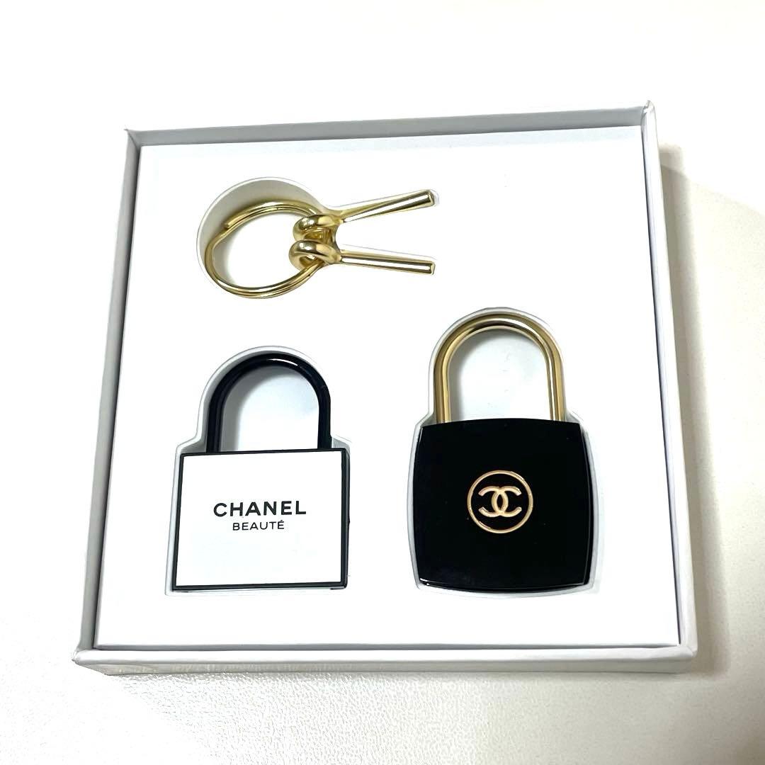 CHANEL シャネル ノベルティ ラコレクションキーホルダー カデナ 南京錠
