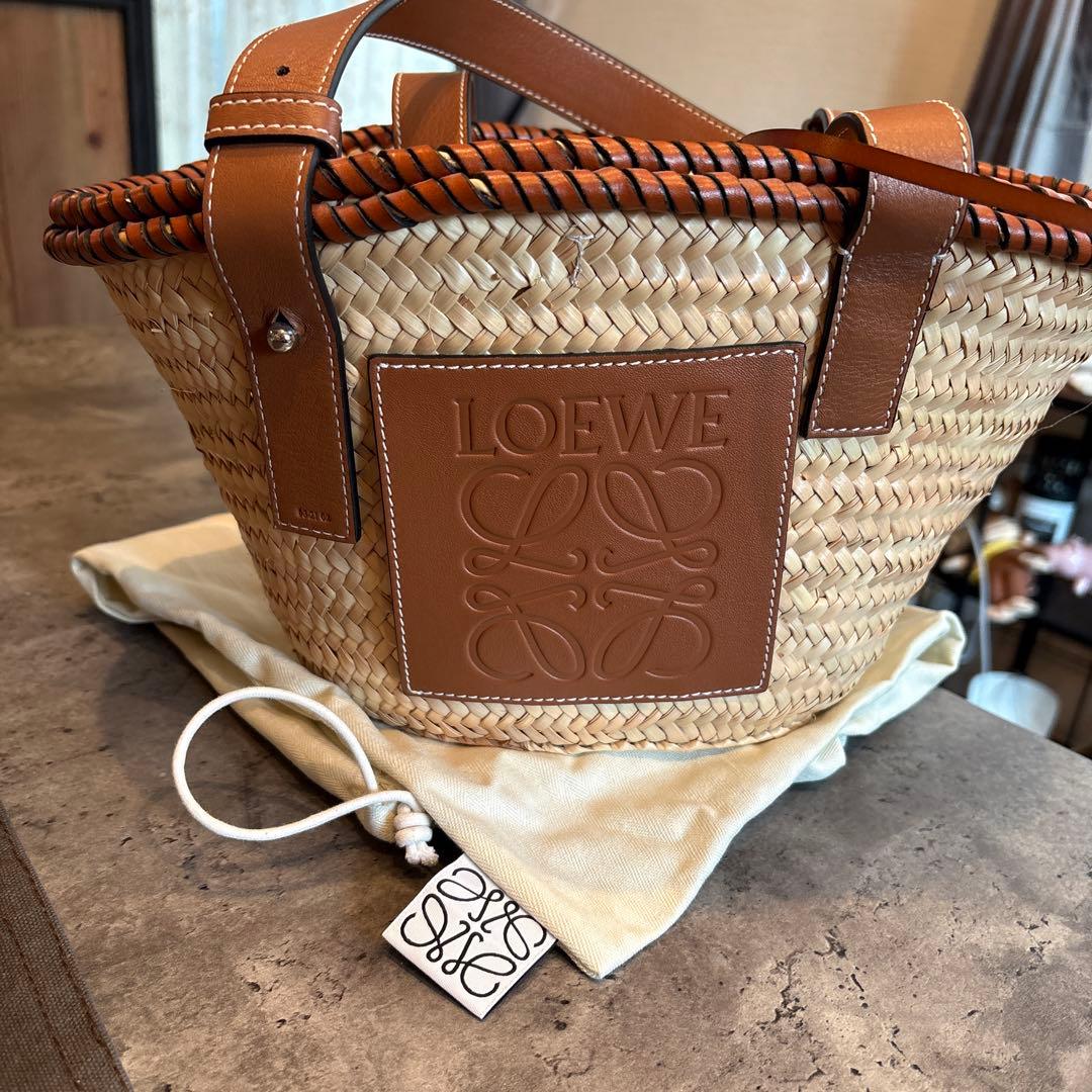 ロエベカゴバックバック未使用