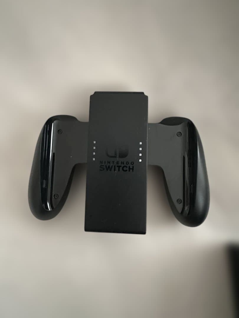 Nintendo Switch 本体 + Joy-Con（ピンク・イエロー)