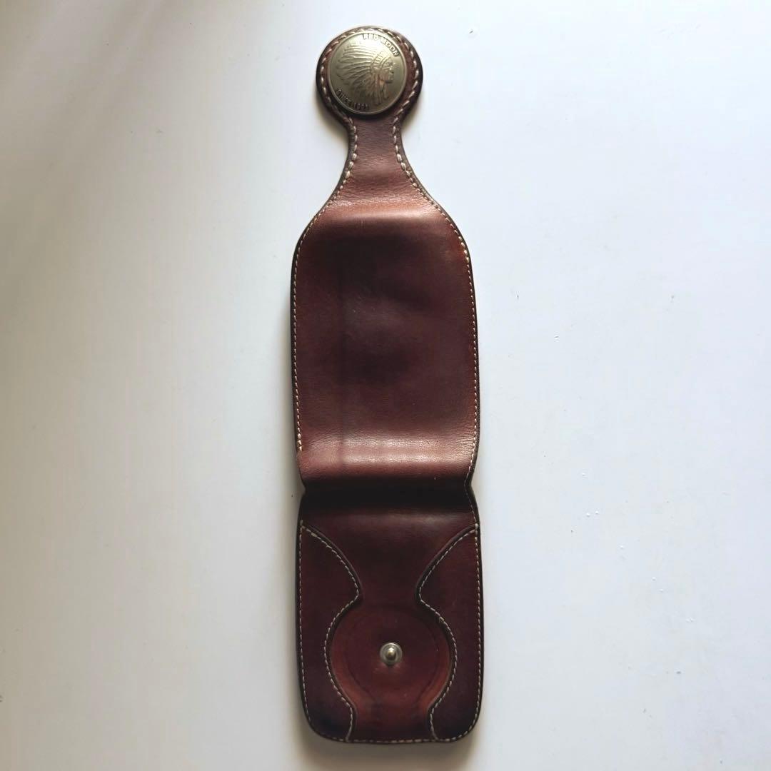 レッドムーン　レザーショートウォレット　コンチョボタン