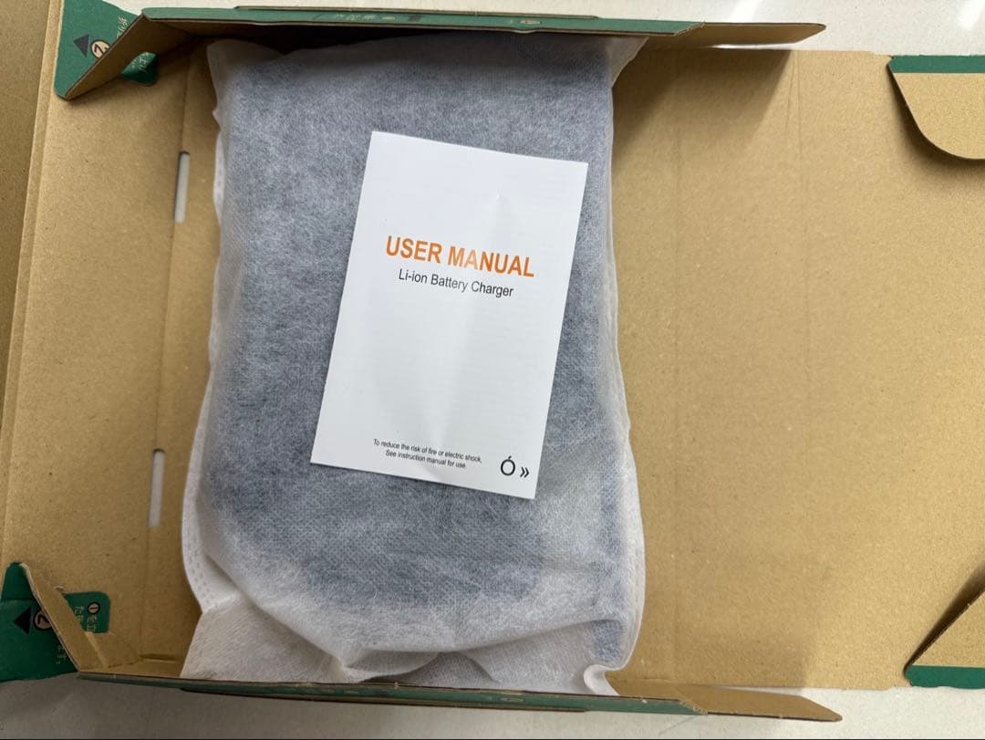 SUPER73 電動自転車用充電器