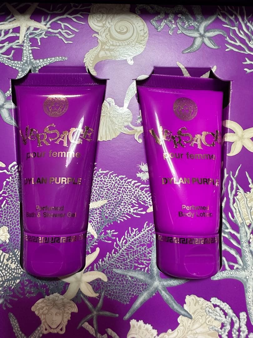 新品未使用　ヴェルサーチ ディランパープル 香水セット