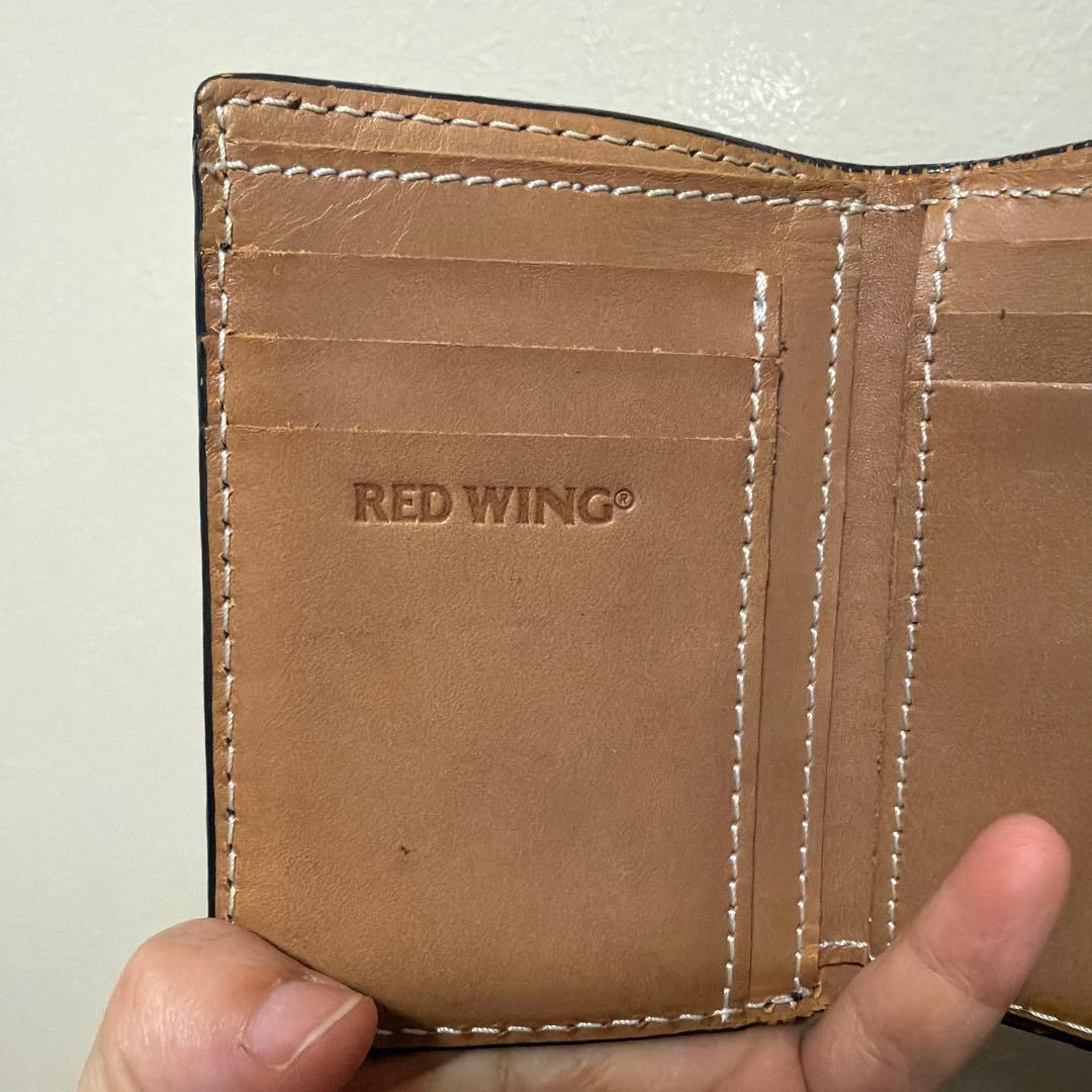 Red Wing黒のレザー二つ折り財布