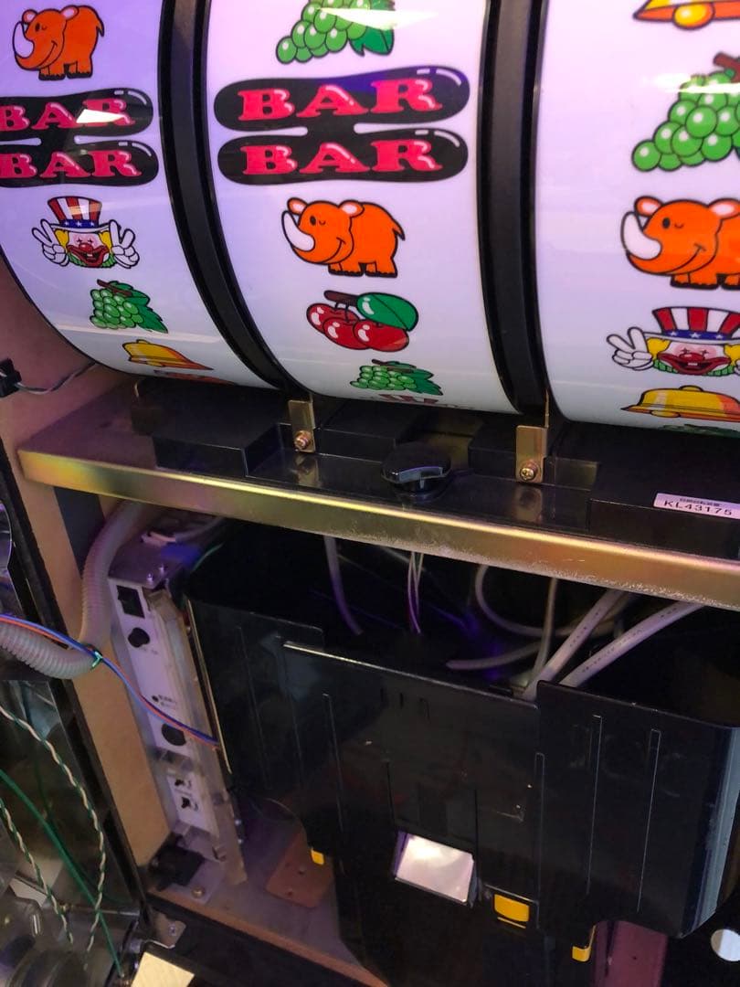 スロットマシン 北電子 家庭用電源 パチスロ実機　ラブリージャグラー