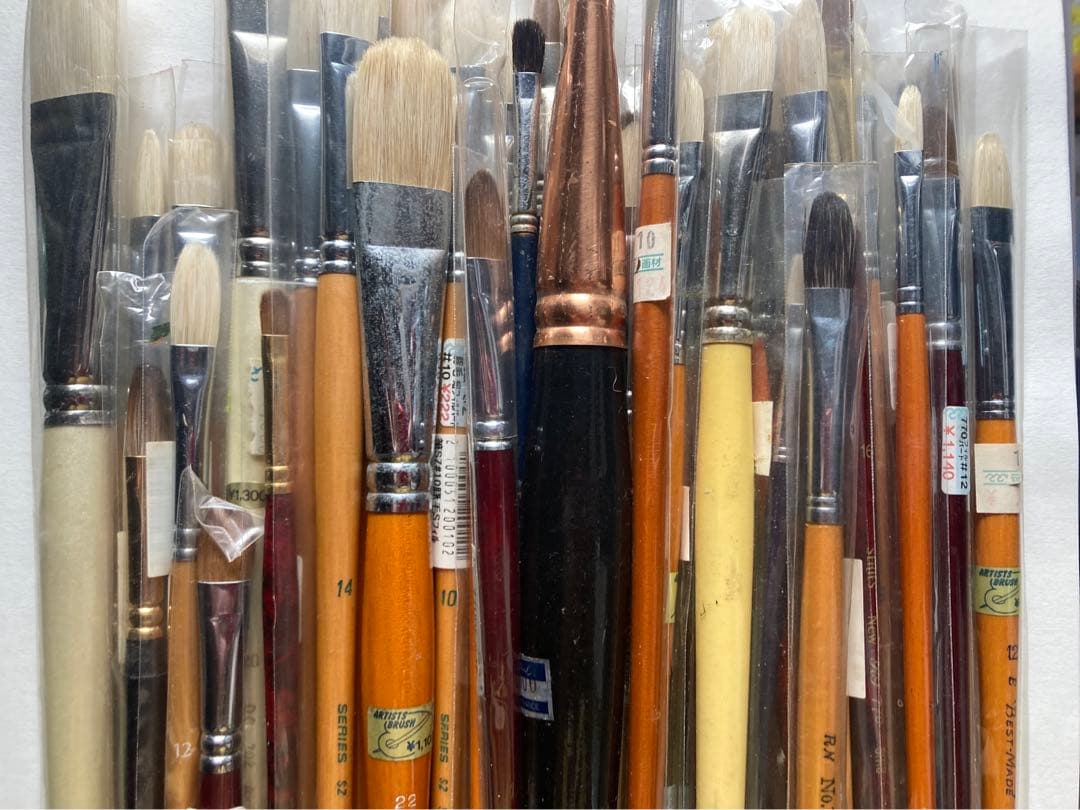 油絵　未使用筆　まとめ売り