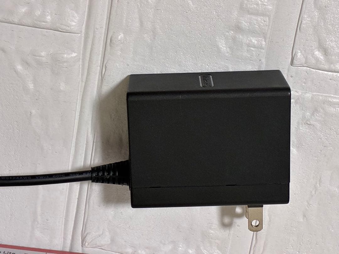 Nintendo Switch Lite スイッチ　ピンク 本体 充電器付き