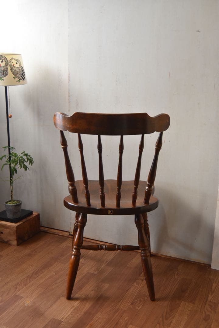 キツツキ ウィンザーチェア