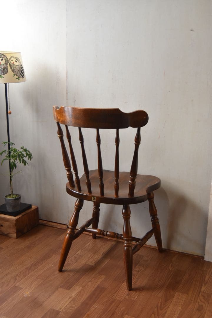 キツツキ ウィンザーチェア