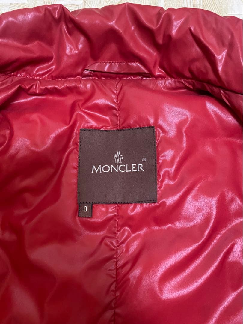 【正規品】モンクレール ダウンベスト赤　茶タグサイズ0 日本サイズレディースM