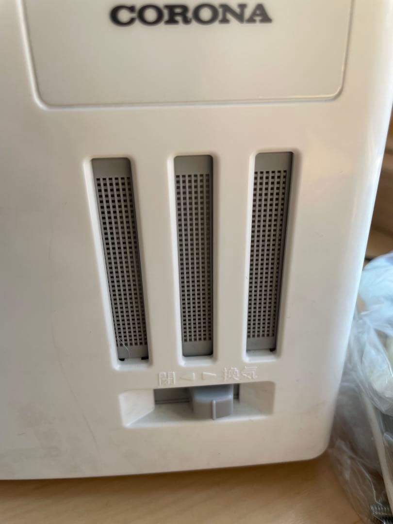 【美品】ウィンドエアコン 2024年製 CWH-A1824R(W)