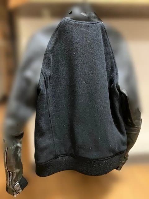 【★激シブ★断捨離のため、低価格にて出品】BACKLASH ブラック スタジャン