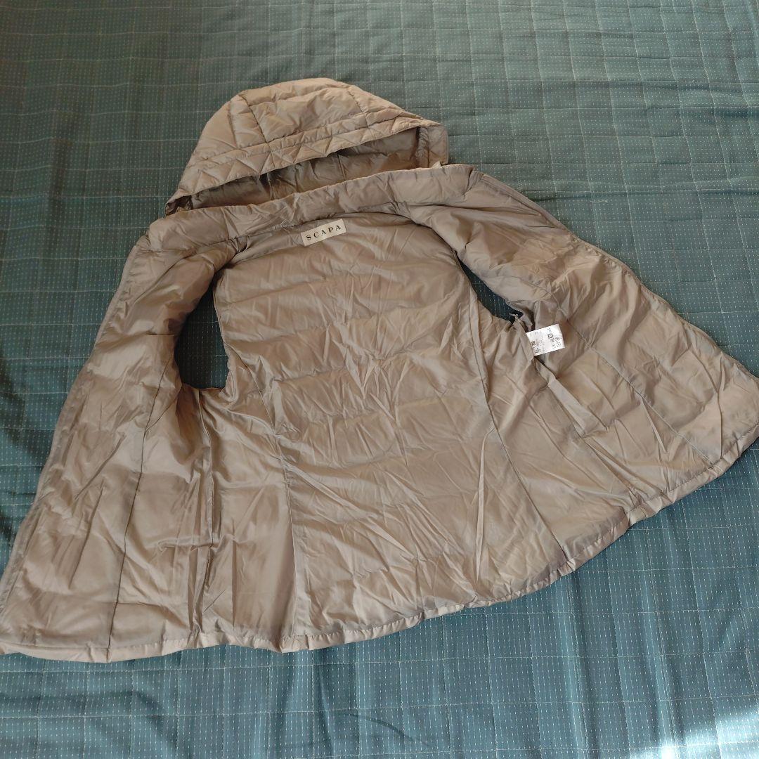 SCAPA フード付きグレーキルティングダウンベスト