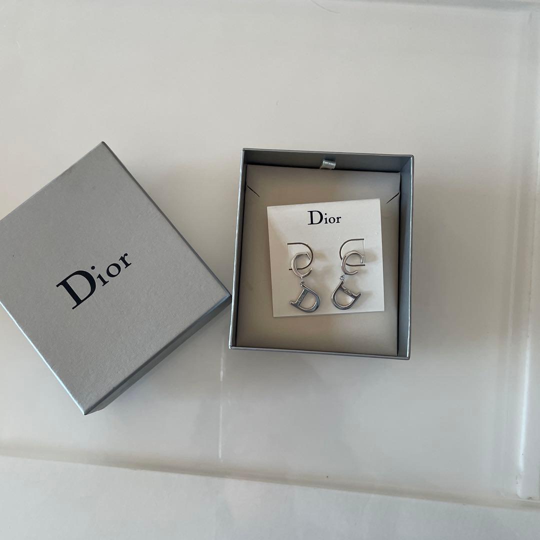 Christian Diorのピアス
