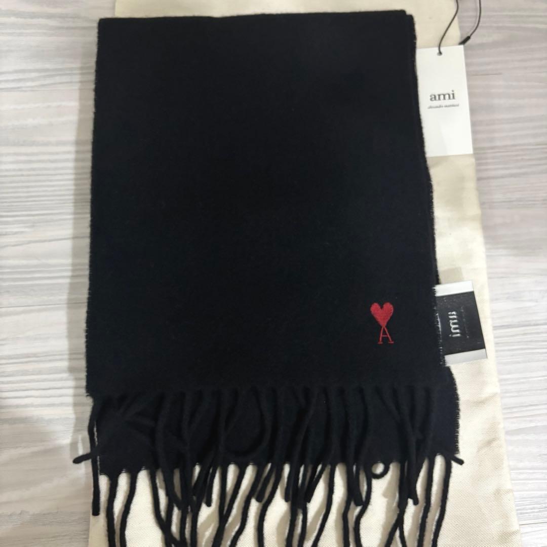 【即購入可】AMI PARIS アミパリ マフラー 黒 新品未使用