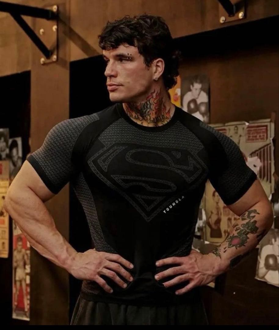  × SUPERMAN コラボ コンプレッションTシャツ