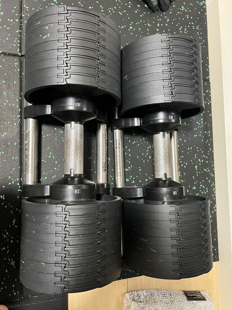 ア*ス様 可変式ダンベル 32kg ×2個セット｜引き取り限定｜使用感あり