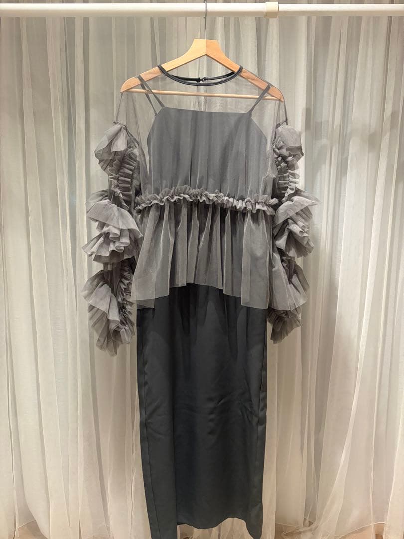 Ezick エレガント ボリュームスリーブ セットドレス