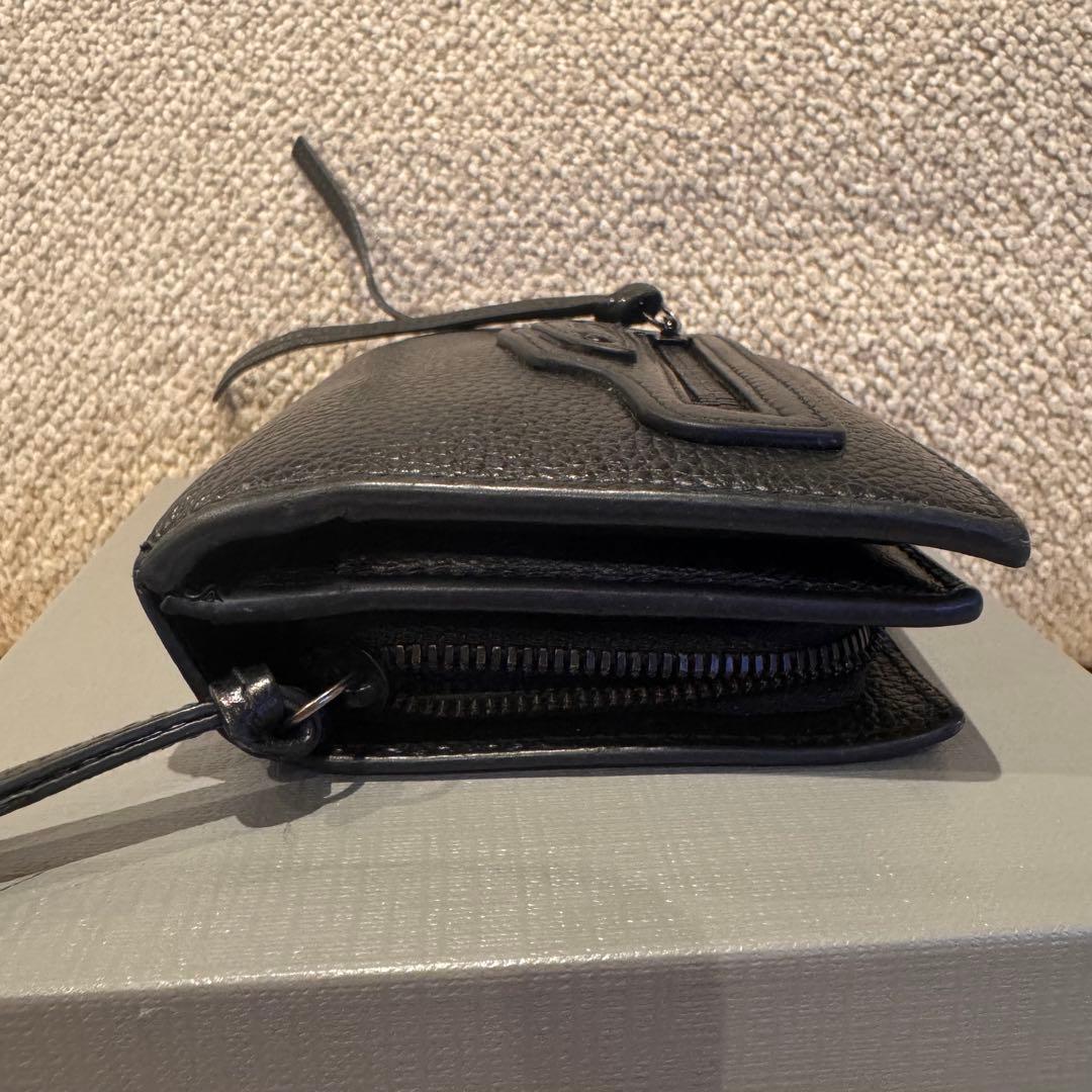 ●BALENCIAGA バレンシアガ 二つ折り財布 ネオ クラシック●