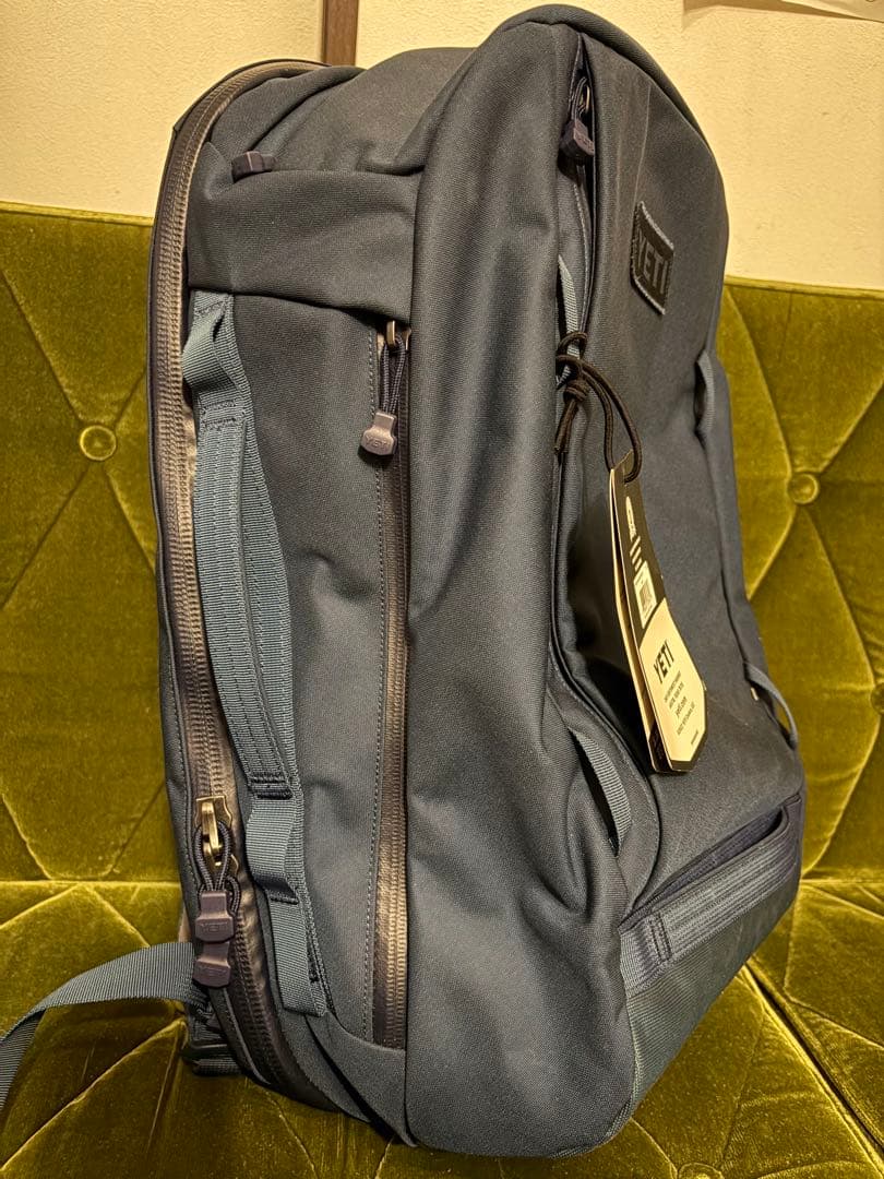 YETI CROSSROAD BACKPACK 35 ダークブルー