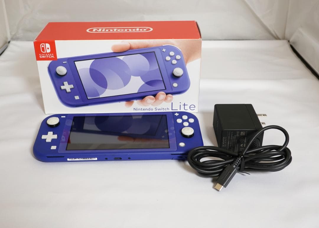 Nintendo Switch Lite ブルー 本体　元箱　充電器あり