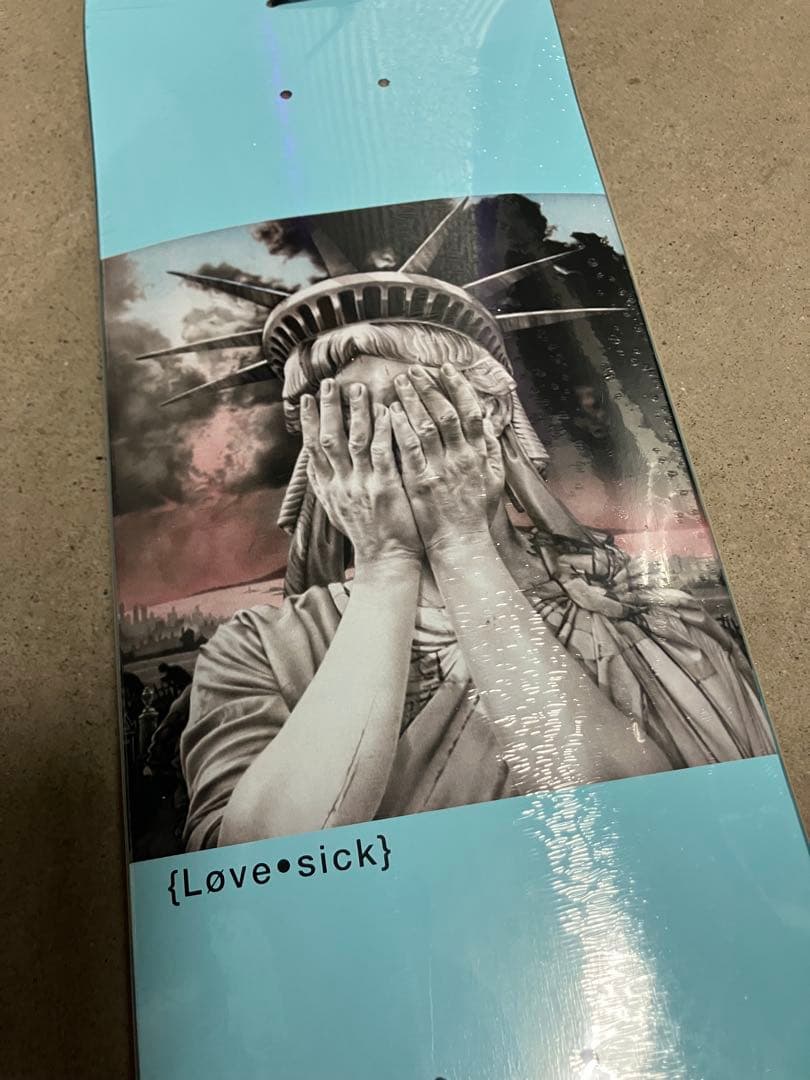 LOVE SICK ラブシックスケートボードデッキ8.25 新品未使用品