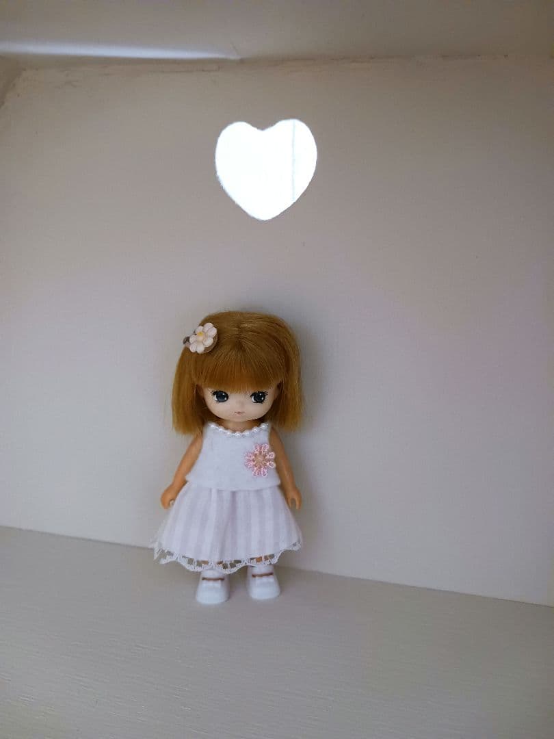 ばななん様＊Jiji＊ハンドメイド＊ドールハウス