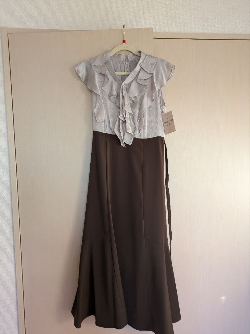 ぴー　ラッフルボウタイドッキングワンピース　アプワイザーリッシェ