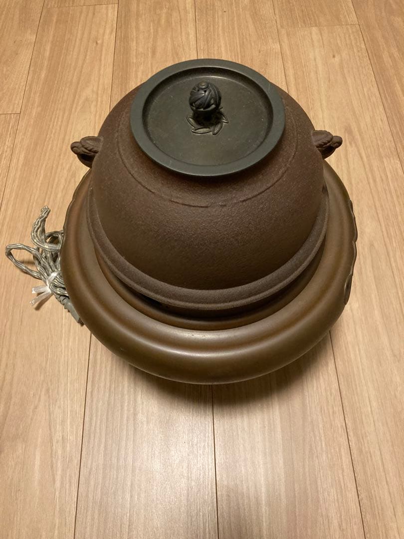 小*梅様 鋳鉄製 茶釜 蓋付き　衝立付き