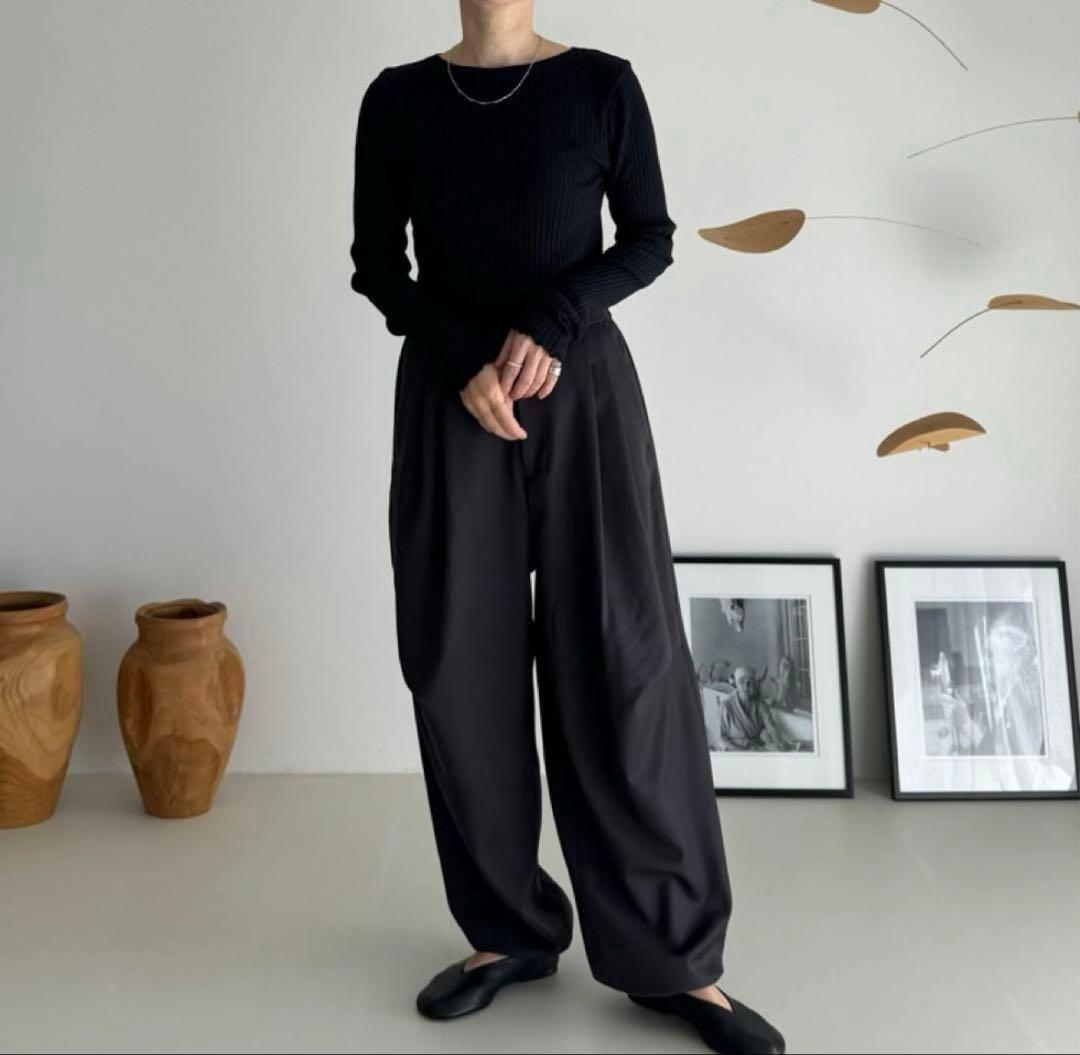 パンツ argue WOOL WIDE TUCK PANTS