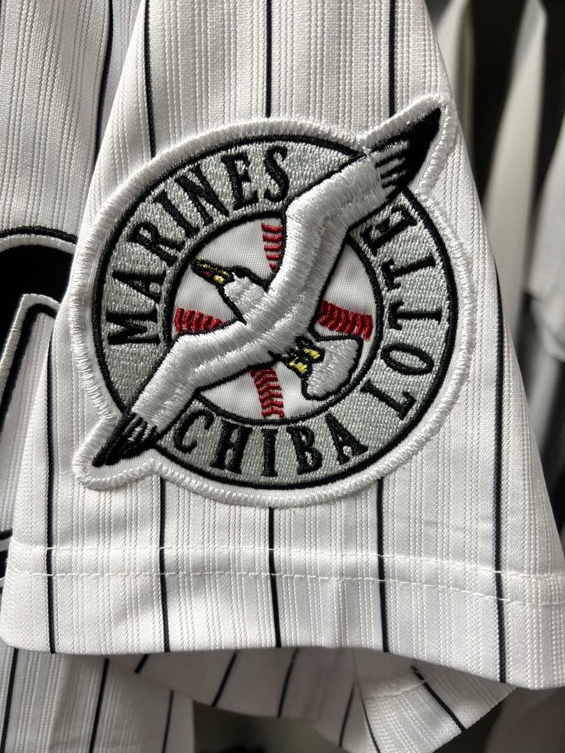 【美品】千葉ロッテマリーンズ　ユニフォーム