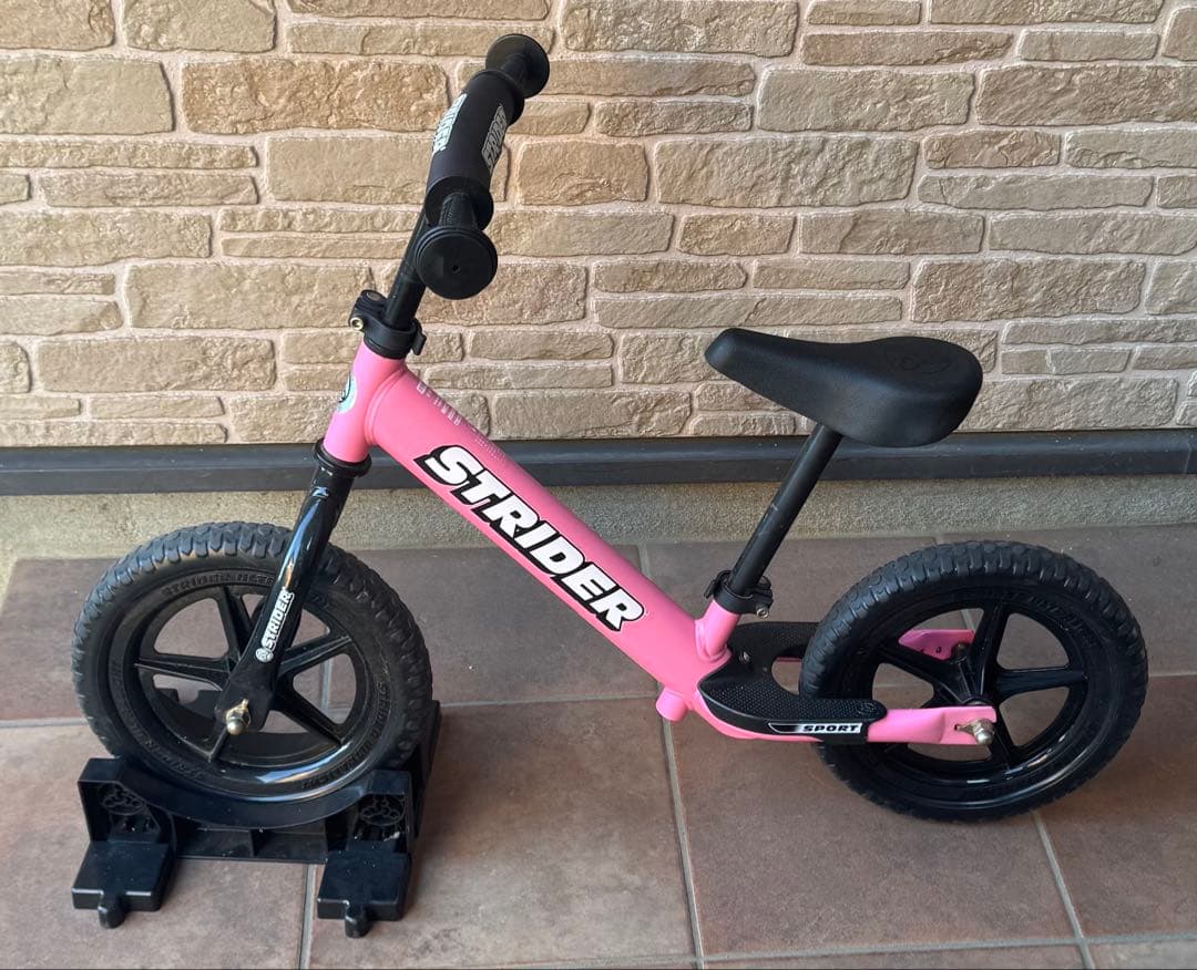 STRIDER ストライダー スポーツモデル 12インチ　キックバイク　ピンク