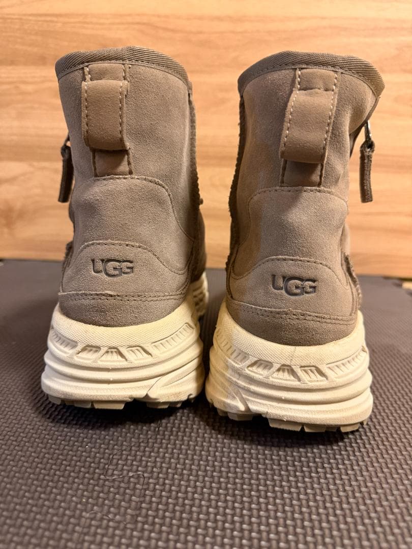 値引！/ UGG 厚底スエードムートンブーツ