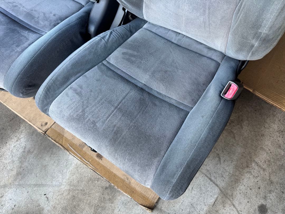 トヨタ　ランドクルーザー 80 純正シート