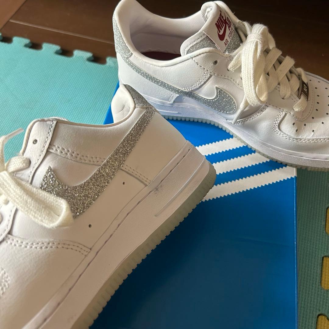 Nike Air Force 1 ホワイト グリッター