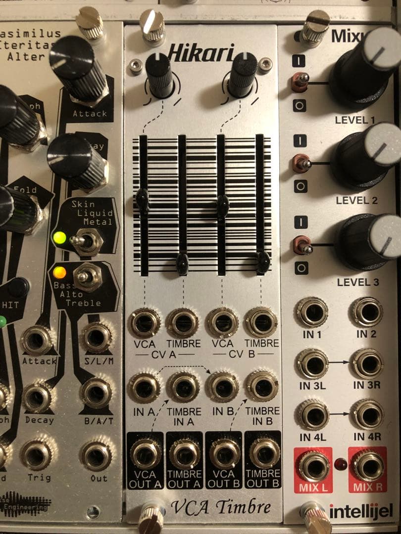 Hikari instruments VCA Timbre モジュラーシンセ