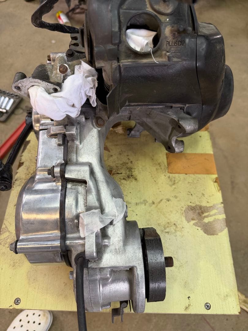 dio AF27 エンジン　シリンダーヘッドほぼ新品