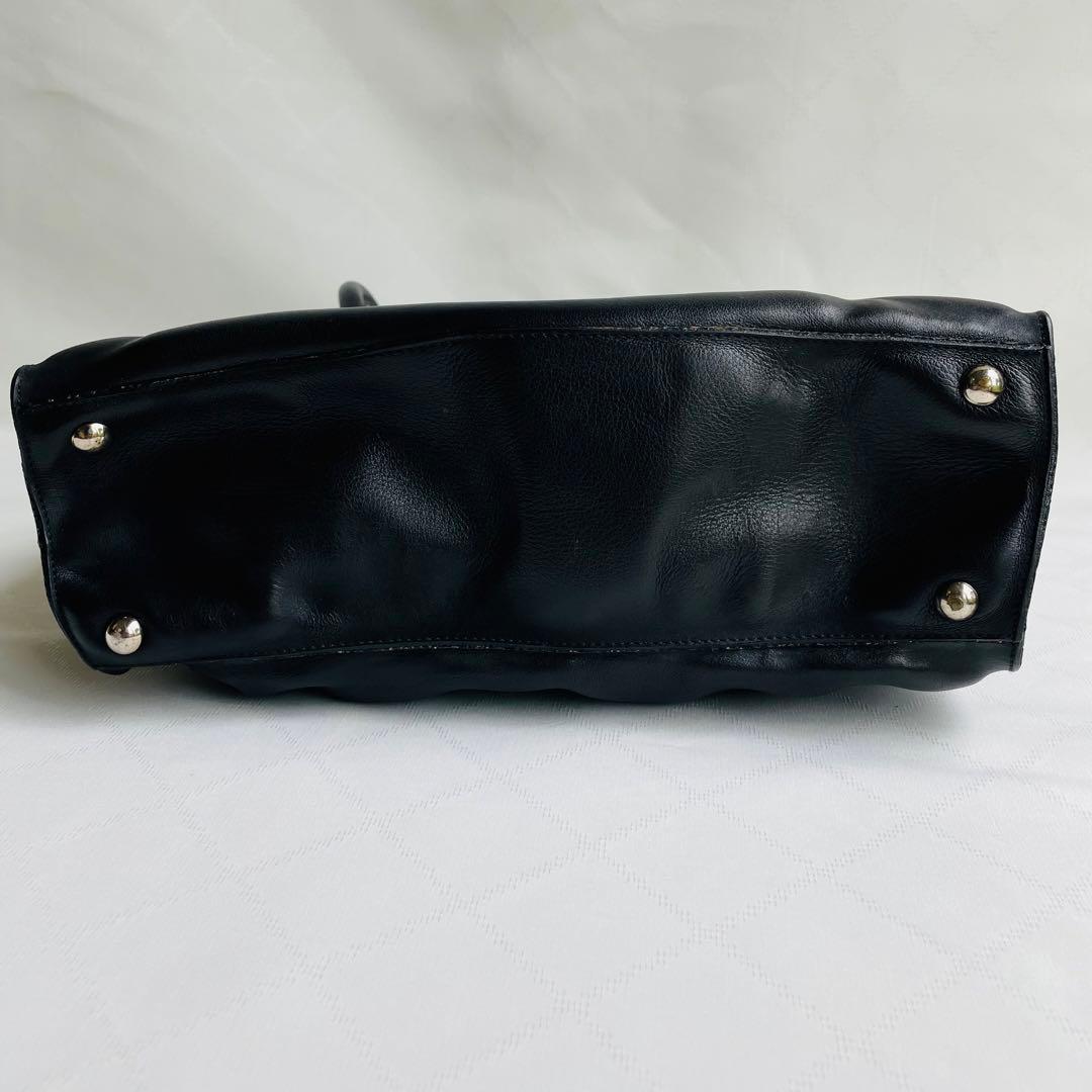 【超希少】サルヴァトーレ　フェラガモ ガンチーニ ショルダーバッグ　黒