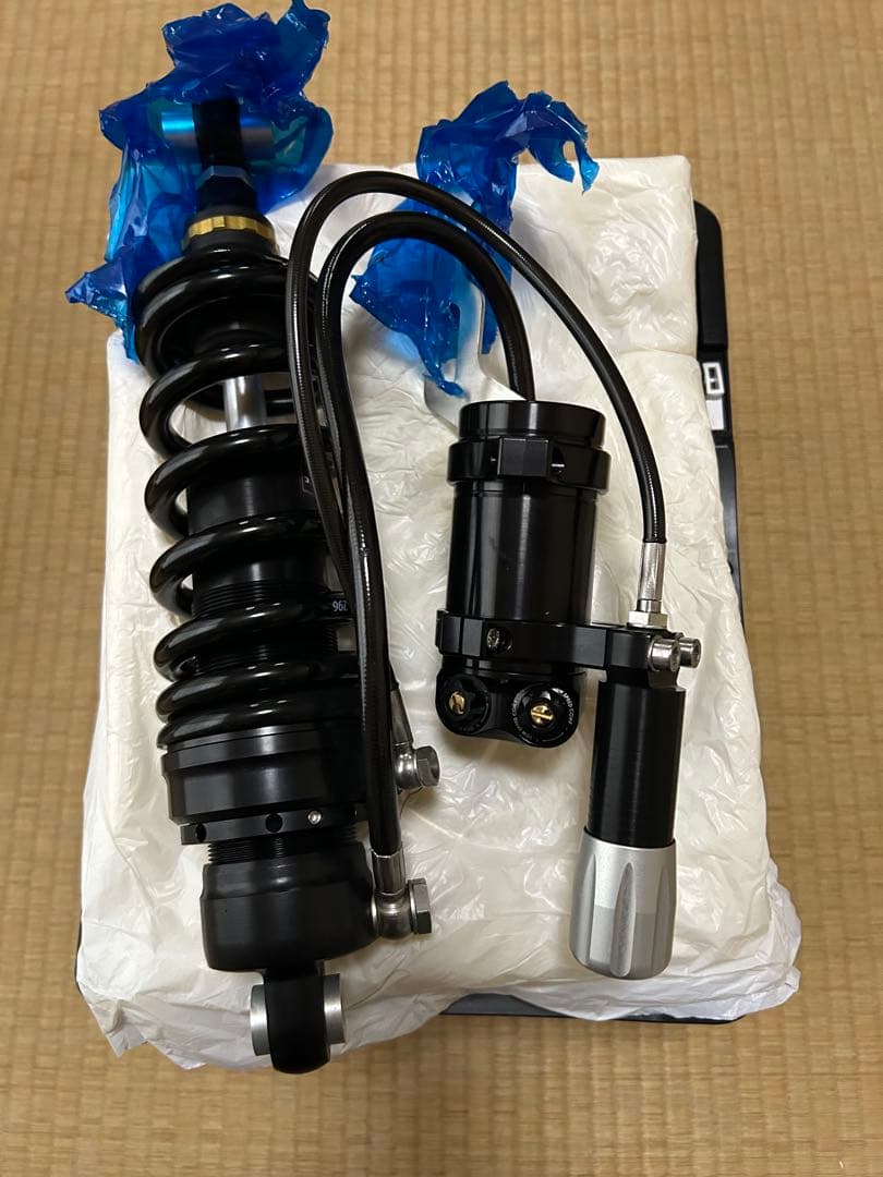 z900rsハイパープロ モノショック T461 ホース付タンクタイプ HPA付