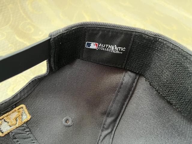 大谷翔平MLB2025NLDS優勝記念ロッカーROOMチャコールB/CAP限定品