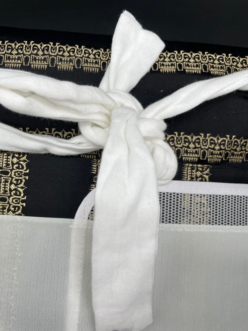 高級　正絹　◇ 作り帯　ワンタッチ　横段　黒地　金糸　幾何学模様　293