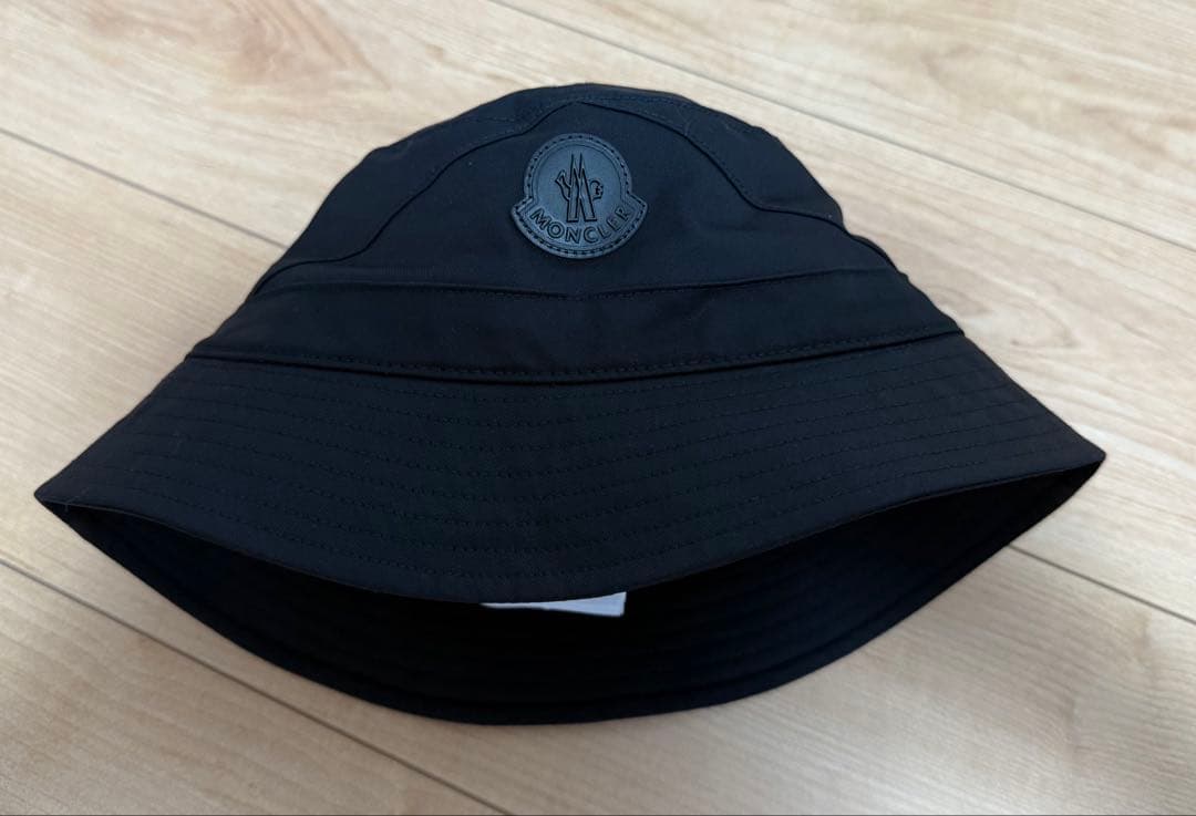 MONCLER ブラック バケットハット L
