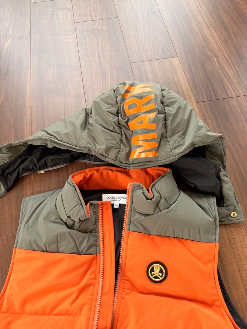 新品未使用MARK & LONA メンズベスト 46 オレンジ/グレー