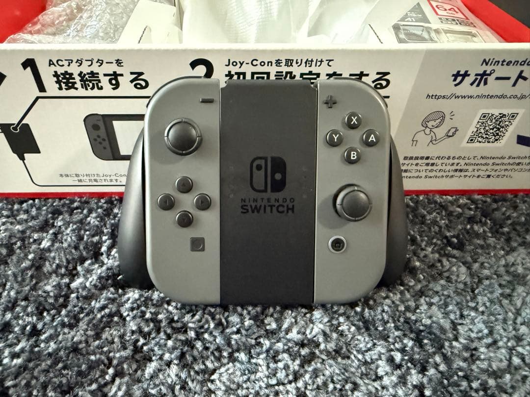 Nintendo Switch 本体 グレー ＋ジョイコン 1セット付き!