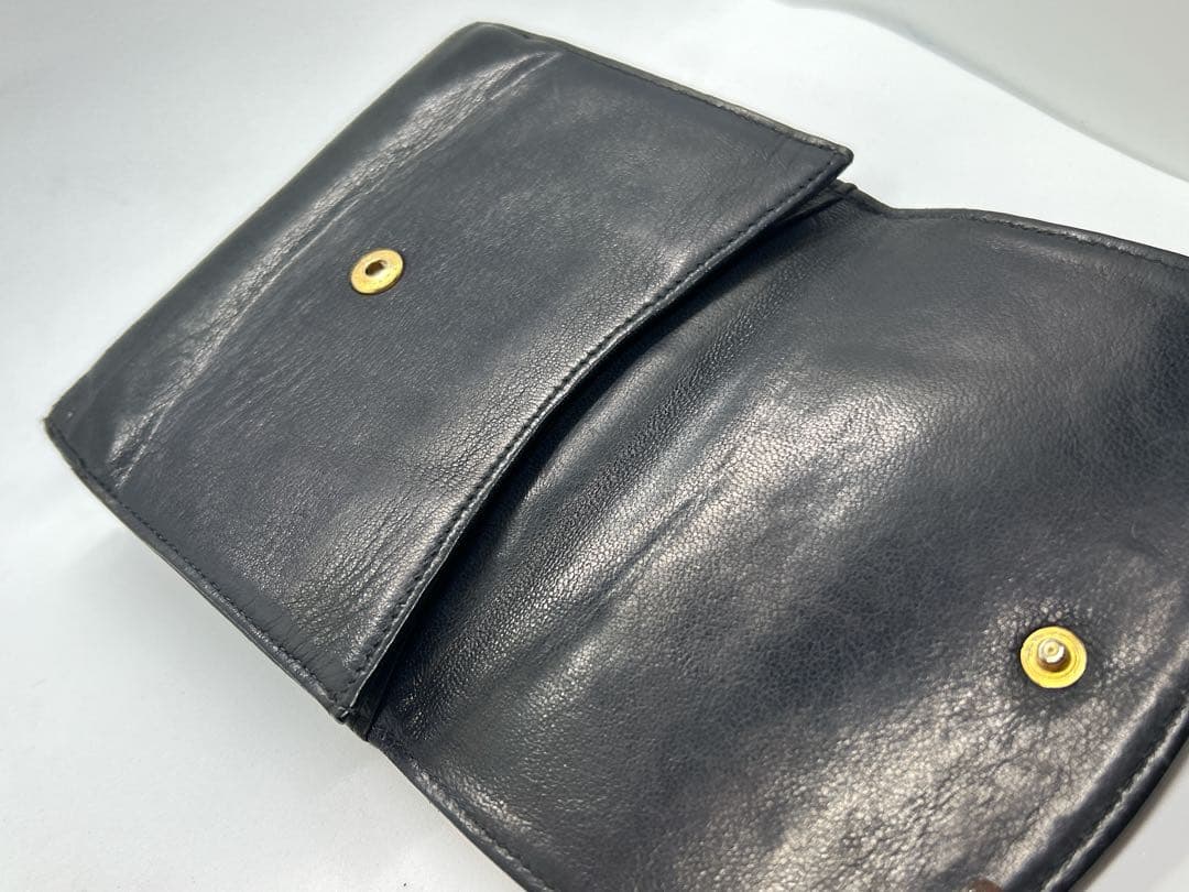 CHANEL 　シャネル 　Wホック　二つ折り財布　 ココマーク/710