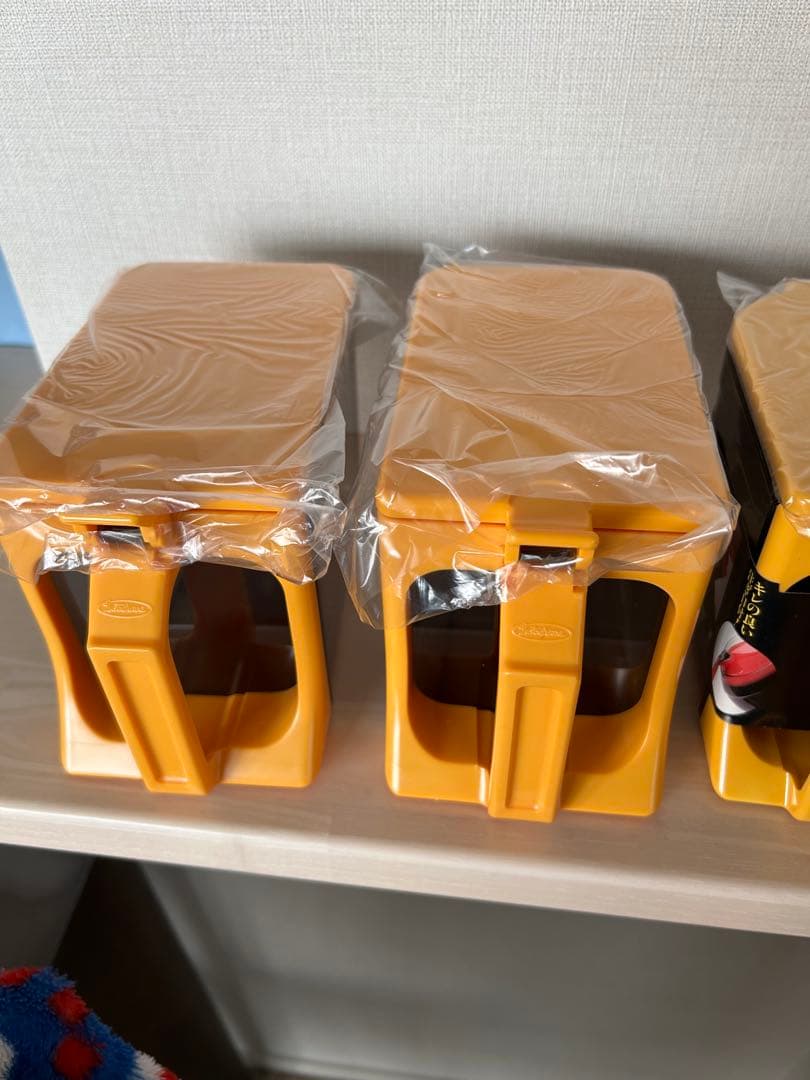 昭和レトロ　キュービック　調味料入れ　レトロポップ　箱付　未使用品　イエロー