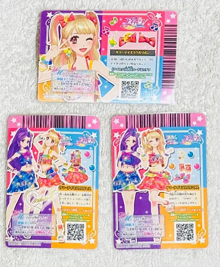 n様【希少】【美品】アイカツ！ユニット『WM』サイン入り ユニットコーデ2種＋α