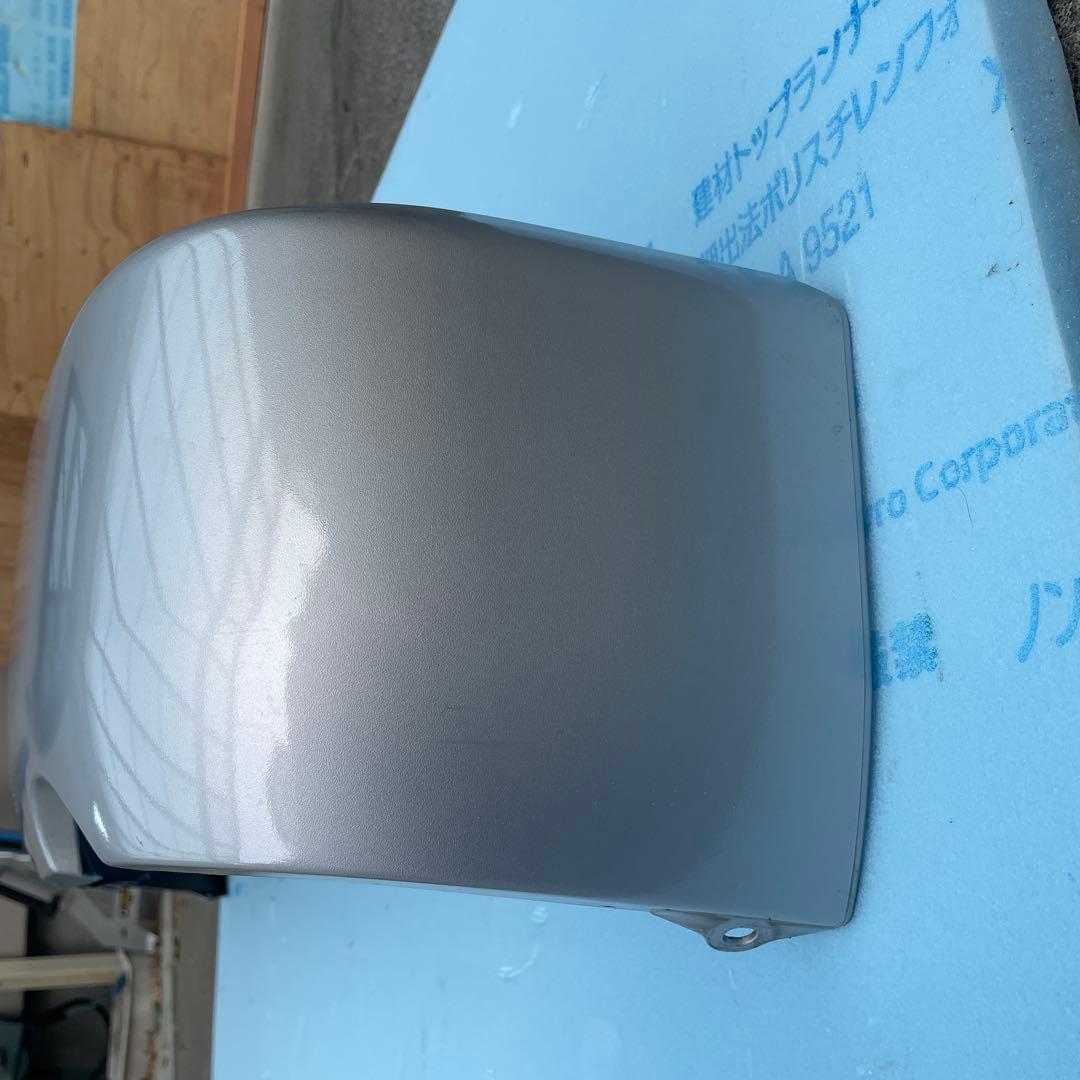 ハイエース　純正　リアバンパー　シルバー　標準